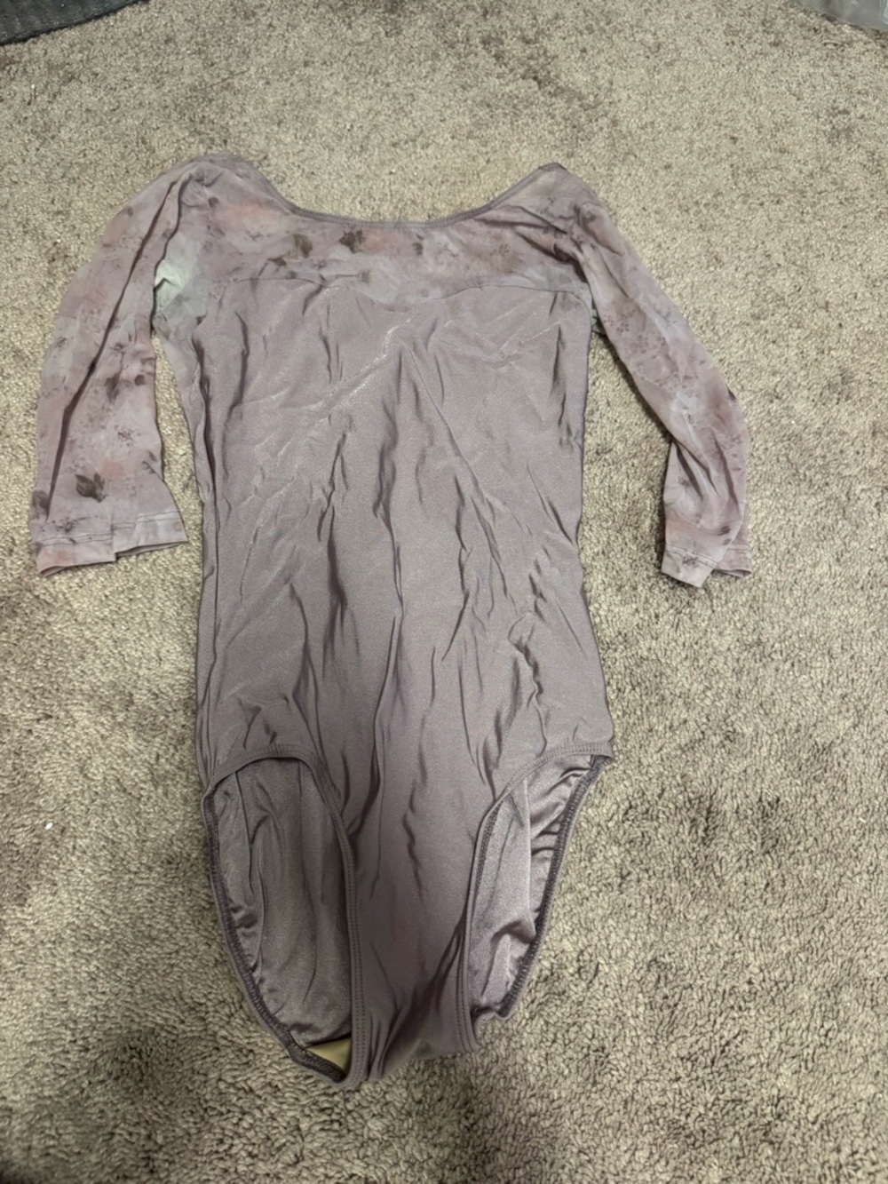 Eleve woman’s 3/4 mesh sleeve leotard good condition size small can fit medium
